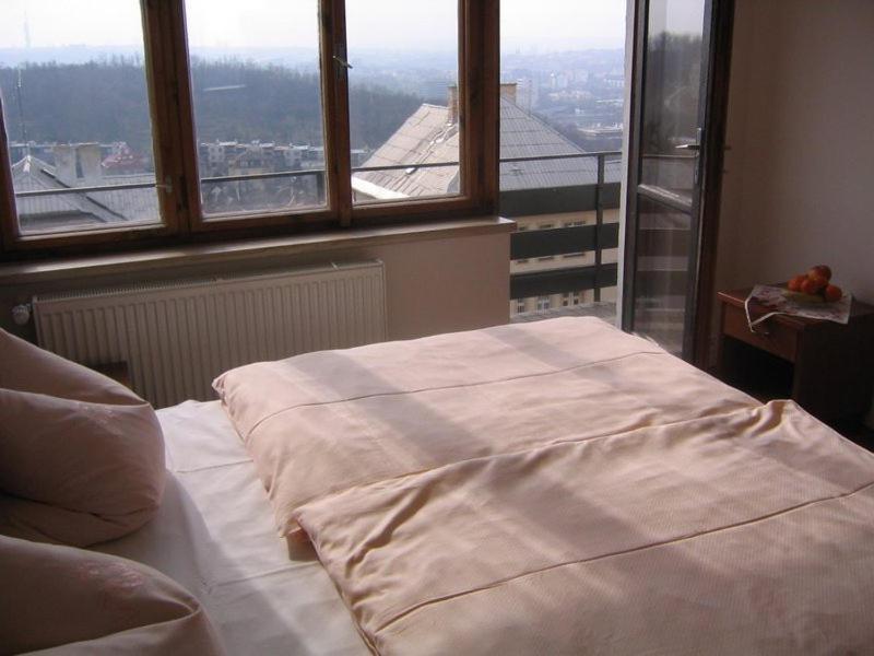 Pension Apartment Granit Прага Стая снимка