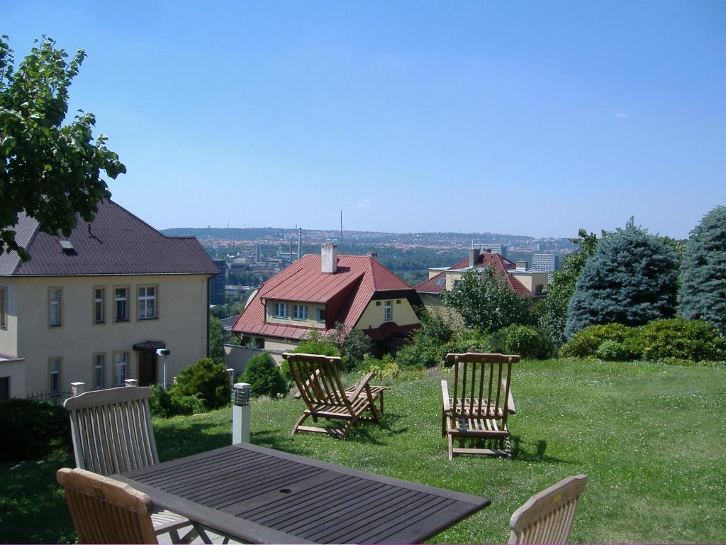 Pension Apartment Granit Прага Стая снимка